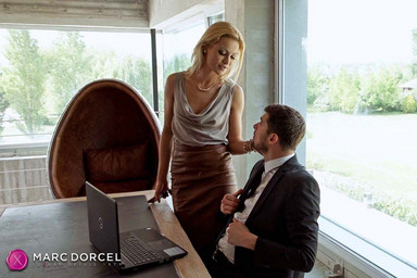 Lucy, die neue sekretärin