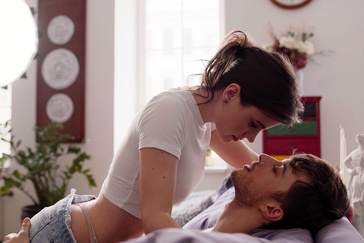 The backstage of the photoshoot : Olya, Victoria and Alexandra