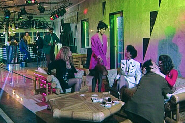 Sarah, l'irrésistible aux gros seins