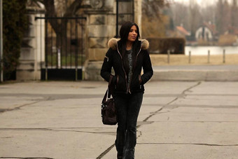 Anissa & Lola à l'école d'Infirmières