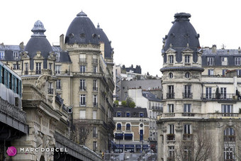 Luxure - gehorsame ehefrauen