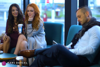 Ella ist süchtig nach sex