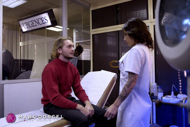 Inès, infirmière très privée