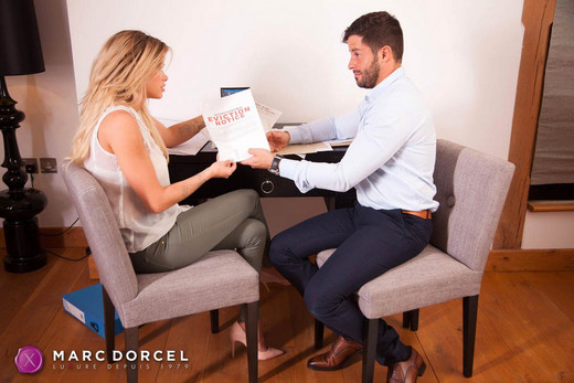 Jessa Rhodes et Nick Moreno dans La Cavalière la nouvelle production de Marc Dorcel en VOD sur Dorcel Vision