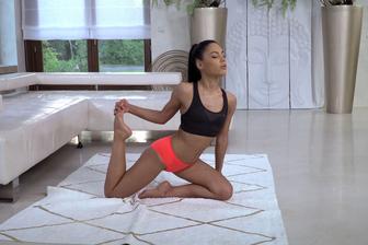 Un jour avec Apolonia Lapiedra et ses amies