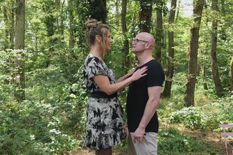 Swinger im Wald