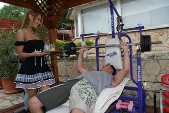 Soubrettes à sodomiser