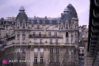 Cara et Lucy, escortes de luxe