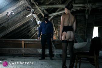 Tiffany, secrétaire sexuelle