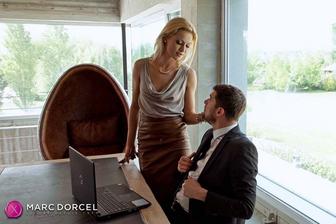 Lucy, die neue sekretärin